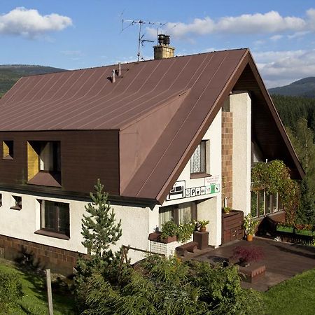 Pension Simona Харачов Екстериор снимка